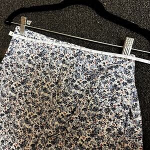 Abercrombie & Fitch Blue & White Floral Midi Skirt – Size XS
